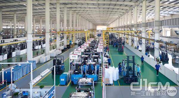 品控升級(jí) 比亞迪叉車為行業(yè)高質(zhì)量發(fā)展貢獻(xiàn)力量[組圖]丨信息詳情丨招